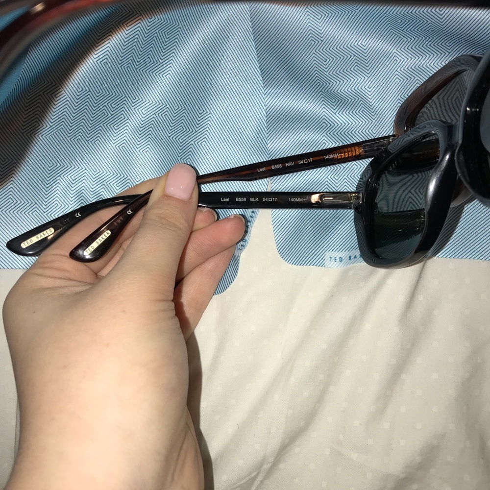 Ted Baker Lael Sunglasses With Bow View 5